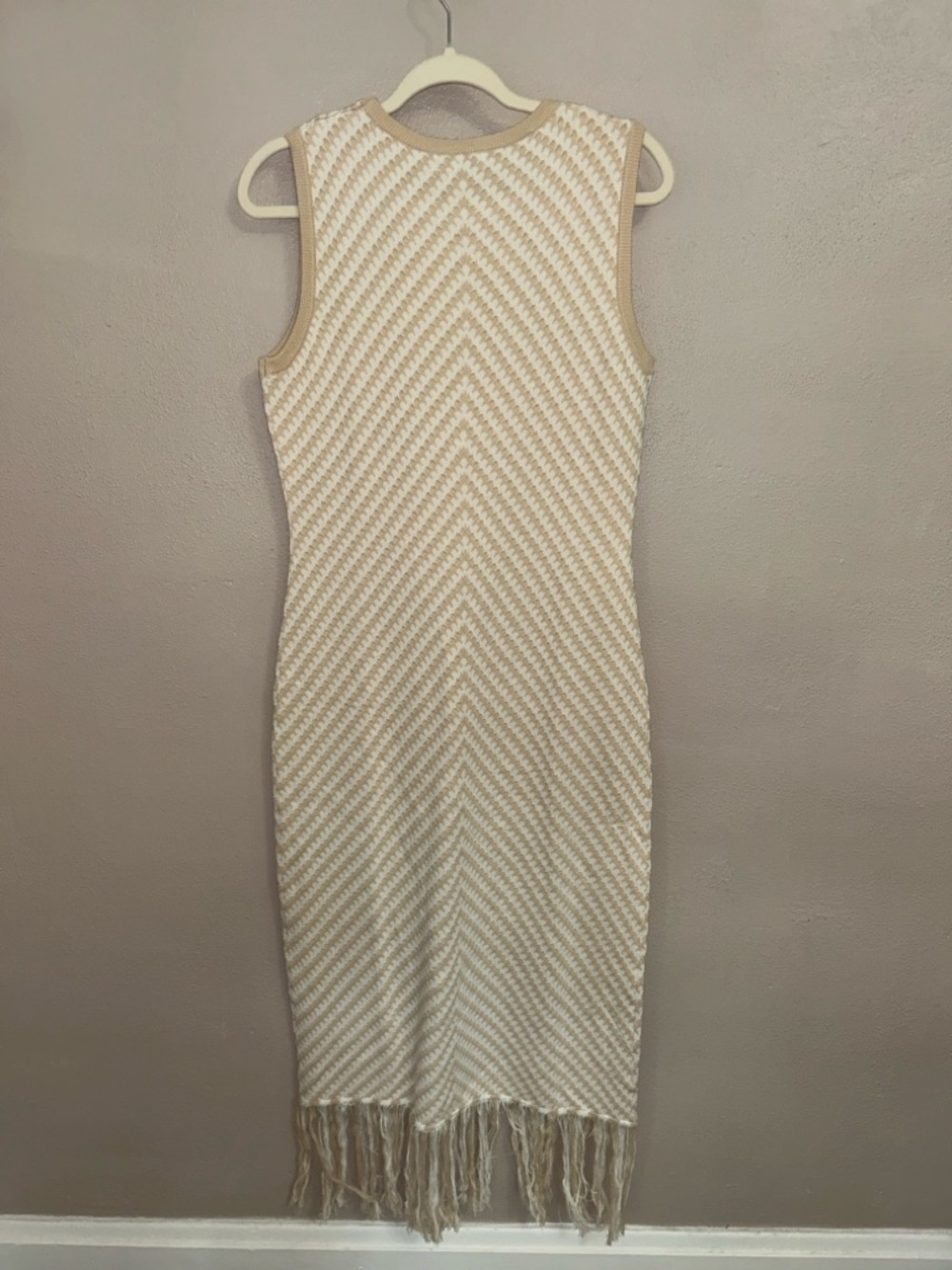 crochet fringe Sleeveless Chevron Maxi Dress in Cream - Picture 3 of 4